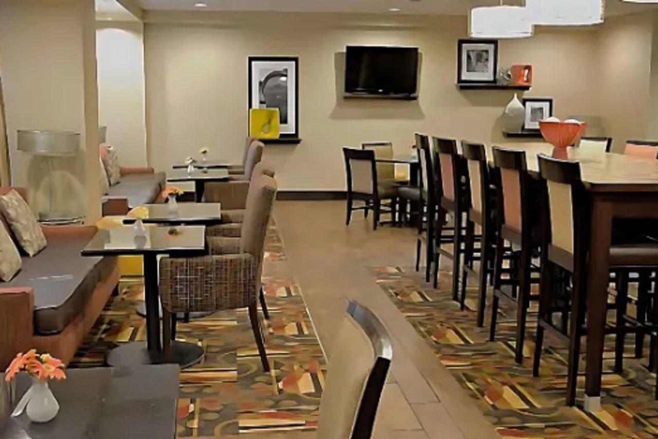 Comfort Inn, Cleveland South - Richfield Екстер'єр фото